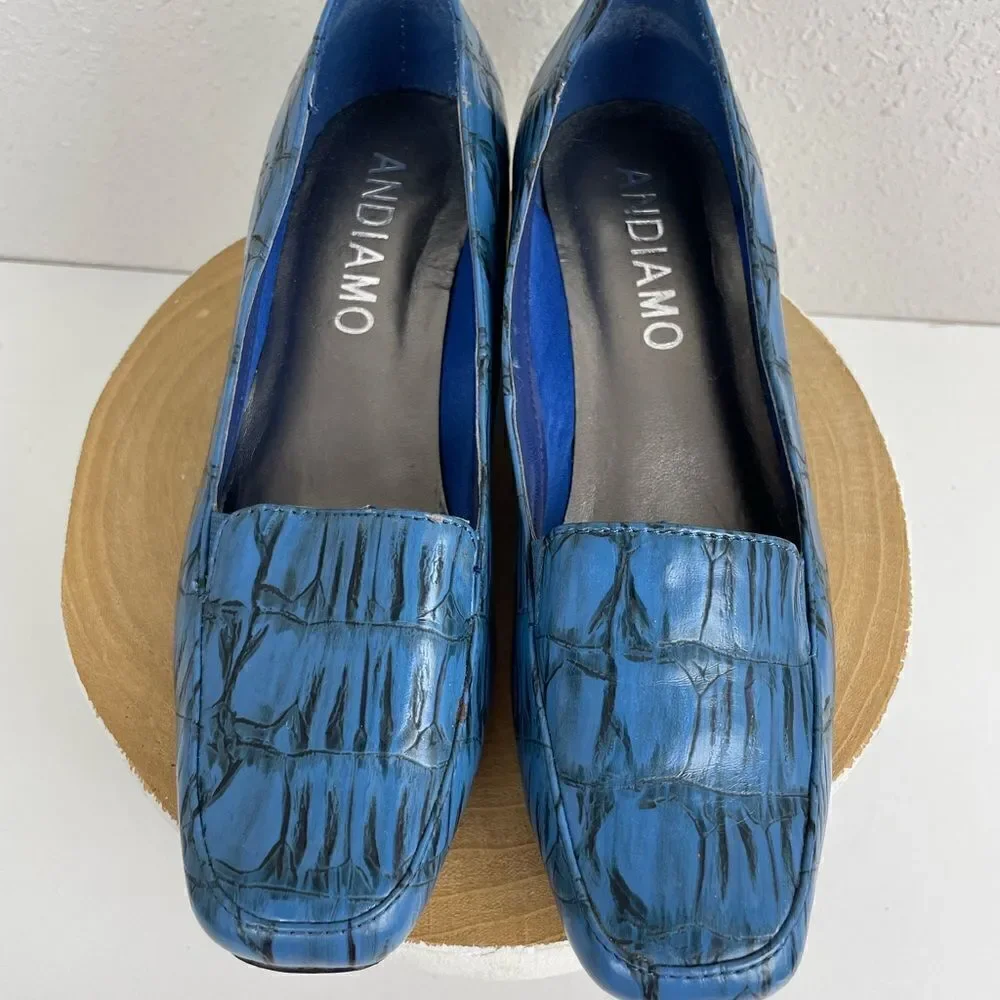 Andiamo Blue Faux Leather Reptile Print Flats Size 6.5